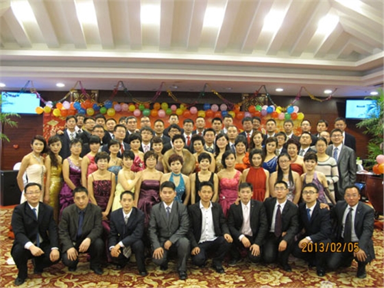 2013春節(jié)晚會(huì)集體合影 2013春節(jié)晚會(huì)集體合影