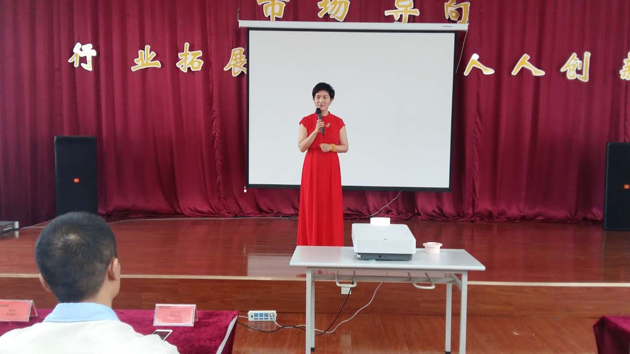 創(chuàng)新是源 質(zhì)量為本—煙臺華順油氣潤滑廠家迎來產(chǎn)品日