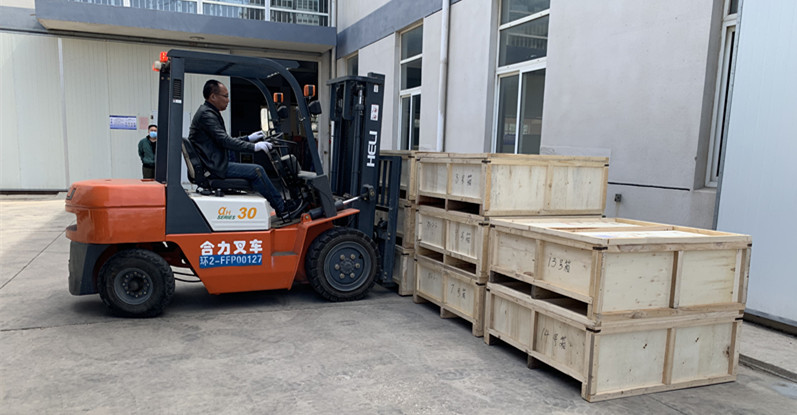 軋機油氣潤滑